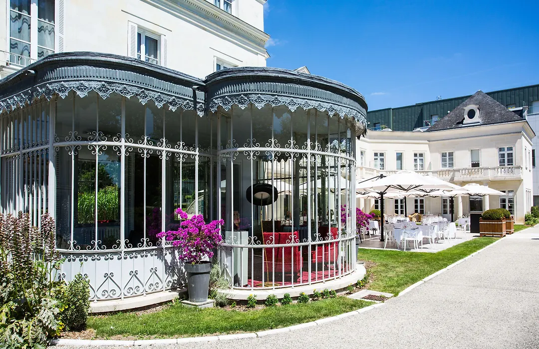 Château Belmont Tours by The Crest Collection-1
